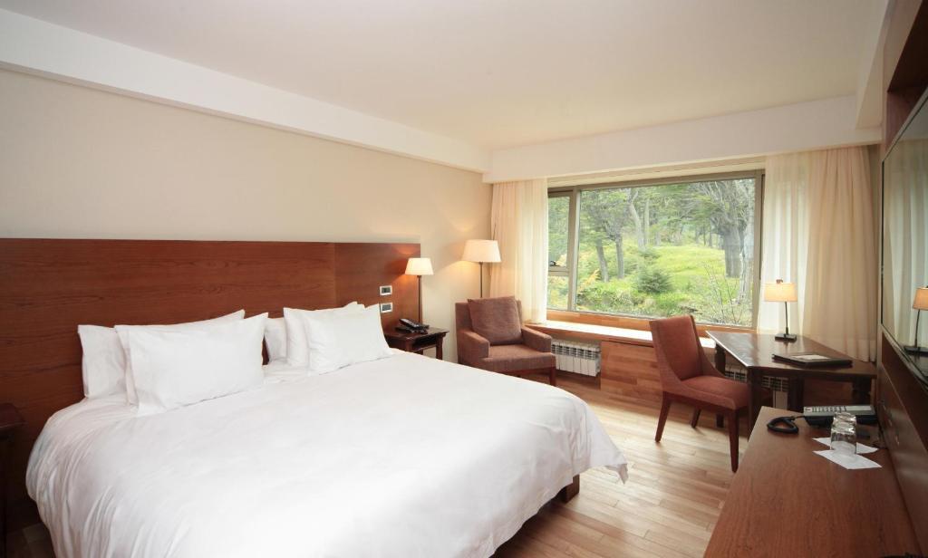 Arakur Ushuaia Resort & Spa Екстериор снимка A room at the hotel