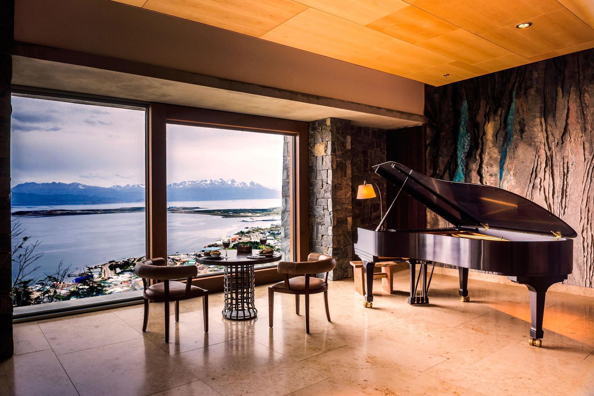 Arakur Ushuaia Resort & Spa Екстериор снимка Interior of the home